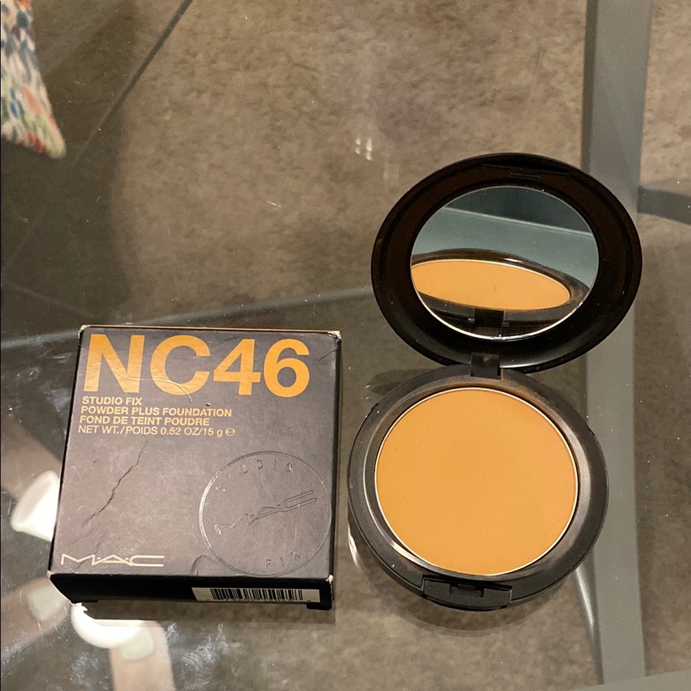 MAC NIB Studio Fix Powder Plus Foundation NC 46.